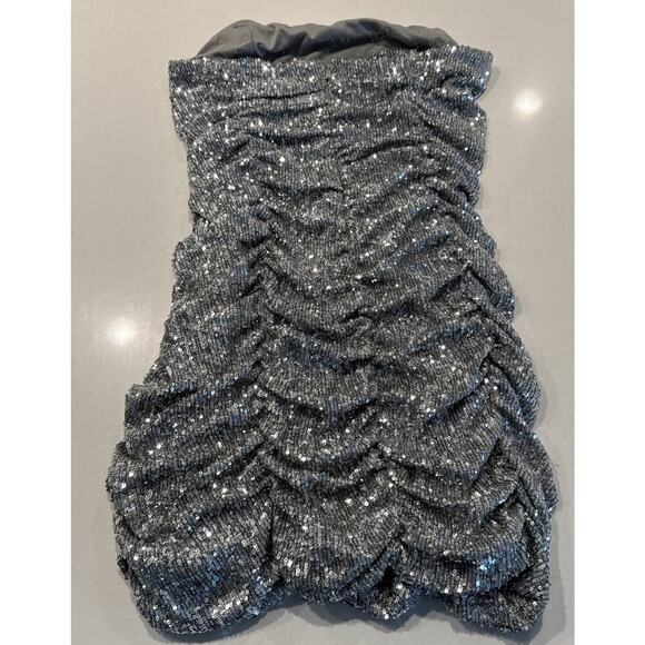 Zara Size Medium Silver Sequin Strapless Ruched Mini Dress Sparkle Ruffle Trim - Picture 5 of 8